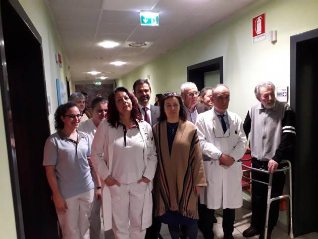 Cingia de’ Botti (Cremona)  Da oggi arriva il bus nel reparto alzhaimer della RSA Germani  (Video G.C.Storti)