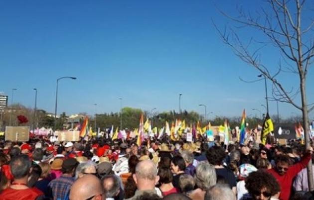 (Video) Libere di (r) esistere Verona Anche  Cremona alla marcia contro il Congresso delle famiglie