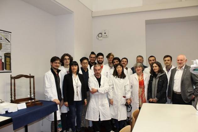 Antiche bilance da farmacia: a Palazzo Fodri un piccolo grande tesoro