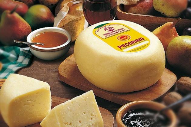 Il Formaggio di Fossa di Sogliano DOP torna “alla luce” a Cremona