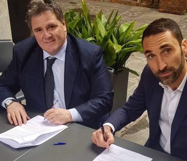 Sindaco2019 Cremona Ci siamo: Malvezzi firma il contratto della Lega ed il centrodestra è pronto per sconfiggere Galimberti.