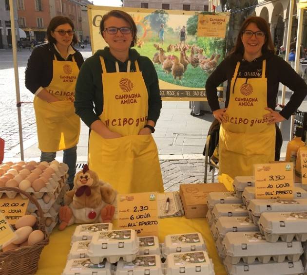  Coldiretti Pasqua, colombe in tavola, tante uova, e festa negli agriturismi lombardi