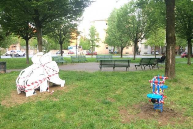 Il Sindaco Galimberti annuncia l'arrivo di nuovi giochi nei parchi della città