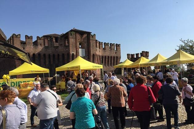 Il mercato di Campagna Amica alla Rocca Sforzesca di Soncino domenica 12 maggio