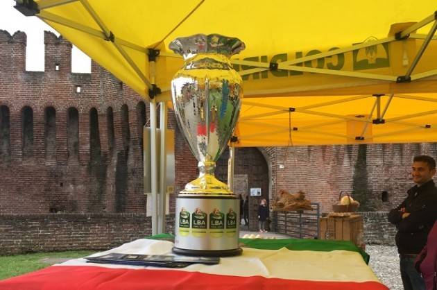 Grande partecipazione per il mercato di Campagna Amica alla Rocca Sforzesca di Soncino