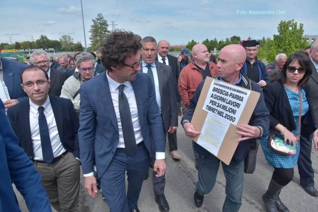 Il Ministro Toninelli a Casalmaggiore. I comitati ambientalisti : ma quando ci incontri (Cesare Vacchelli)
