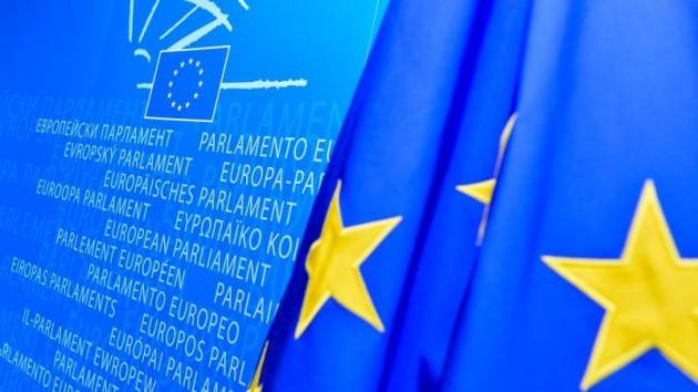 Pianeta Migranti. Votiamo per un’Europa che non lascia indietro nessuno.