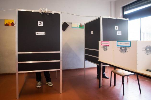 Elezioni 2019 Cremona città al 69,24 alle ore 23% in calo l'afflusso Gli aventi diritto al voto  in città per Europee e Comunali
