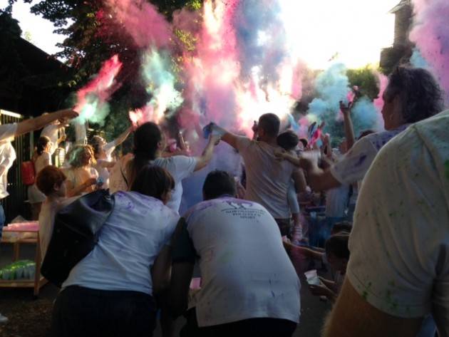 Cremona Divertimento e colori con il Walking Color Family