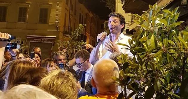 Gianluca Galimberti Sindaco fa il bis a Cremona Le reazioni dei cremonesi e dei partiti