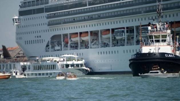 Il ‘MOSE’ ed il passaggio delle ‘Grandi Navi’ a Venezia di ARNALDO DE PORTI 