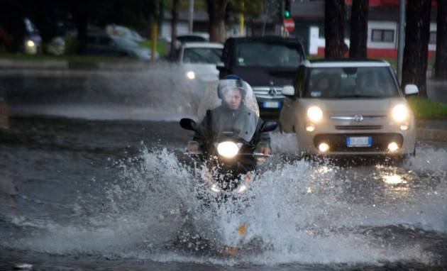 NUBIFRAGI E DEVASTAZIONI IN EMILIA ROMAGNA. I VERDI CHIEDONO DI DICHIARARE L’EMERGENZA CLIMATICA