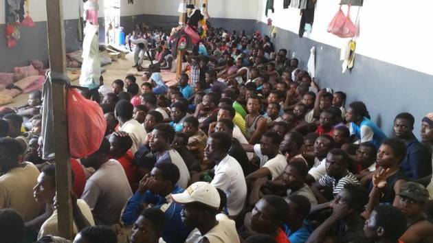 Pianeta Migranti. Connivenze libiche ed europee dietro i centri di detenzione