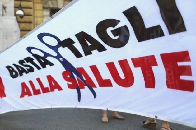 Con i tagli alla sanità il sistema sta collassando  | Francesco Ghelfi (Articolo uno Cremona)