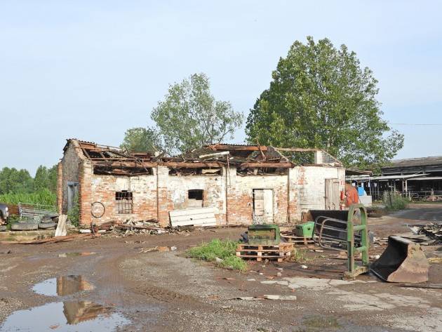  Coldiretti Cremasco, campi devastati e stalle scoperchiate da tromba d’aria e grandine danni per milioni nei campi