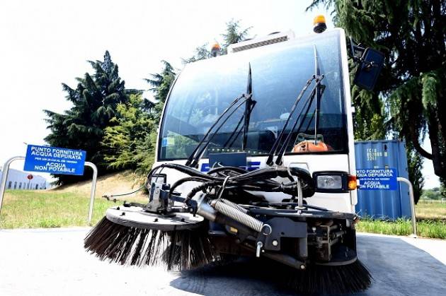 Assago (Mi) Quasi 8mila litri di acqua potabile risparmiati impiegando acqua depurata per pulire le strade.