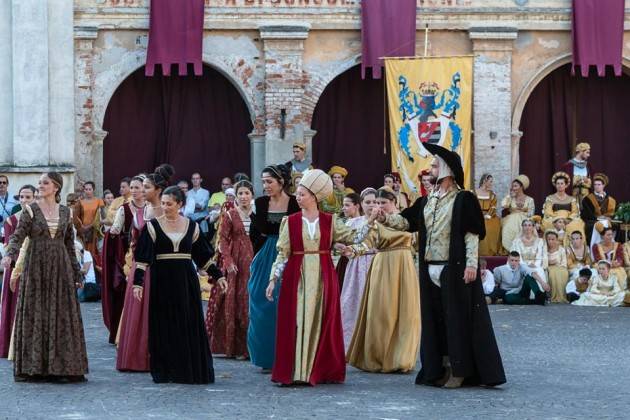 Isola Dovarese Verso IL 53° PALIO DI ISOLA DOVARESE Venerdì 6 – sabato 7 – domenica 8 settembre