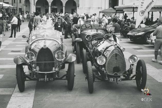 Scalda i motori la seconda edizione della rievocazione storico-automobilistica Brescia-Montichiari