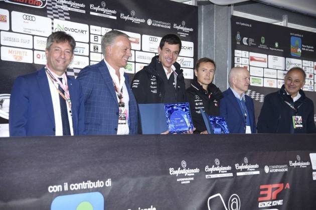 LNews-GP MONZA. VICEPRESIDENTE F.SALA HA CONSEGNATO AI PILOTI BOTTAS E KVYAT E A WOLFF IL PREMIO APA CONFARTIGIANATO MOTORI