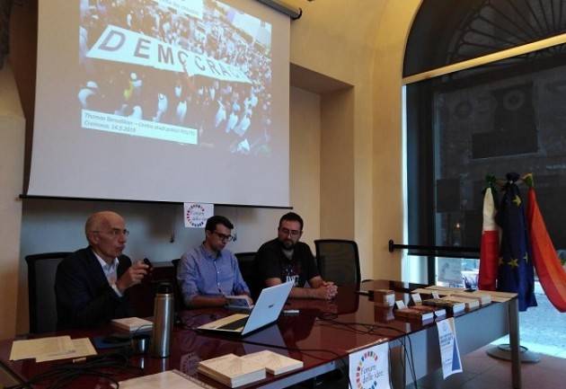 A Cremona Molto partecipato l’incontro con Thomas Benedikter su ‘Democrazia Diretta’