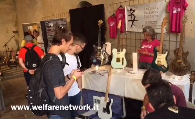 Pizzighettone Un giro al Music wall, la fiera della musica (Video E.Mandelli)