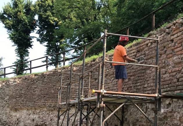 Pizzighettone: quasi ultimato l'intervento di restauro conservativo del muro di controscarpa del Rivellino