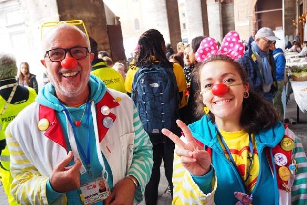 Cremona Festa 2019 Il volontariato cremonese più forte della pioggia (Video G.C.Storti)