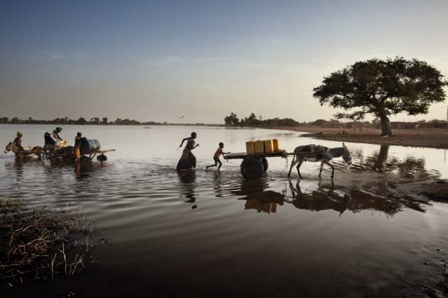 Pianeta Migranti.  Oxfam solo 1 centesimo al giorno per l’emergenza climatica nei Paesi poveri.