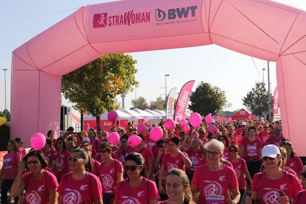 Quasi 1000 partecipanti alla StraWoman Cremona del  29 settembre 2019