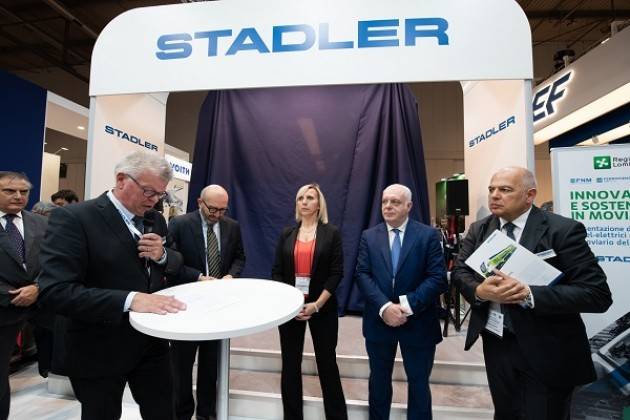 LNews-TRENI, PRESENTATO TRENO IBRIDO STADLER.