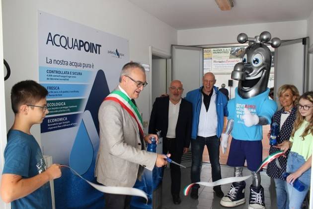 Vescovato, Padania Acque Cremona : inaugurato il corner Acqua Point al Palazzetto dello Sport