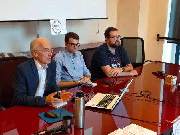 Forum Idee Cremona Interessante incontro  con Federico Gervasoni su ‘Il cuore nero della città…’