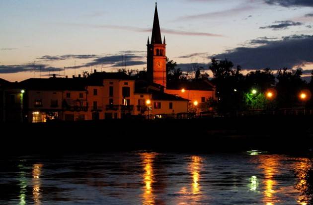 Storie pizzighettonesi : Delitti, battaglie, usurpazioni, episodi comici e ridicoli in 9 secoli fra le mura