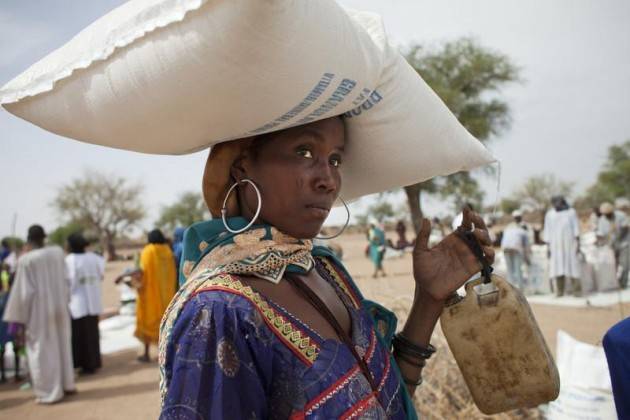 Pianeta Migranti. L’Africa e i cambiamenti climatici di Bruna Sironi