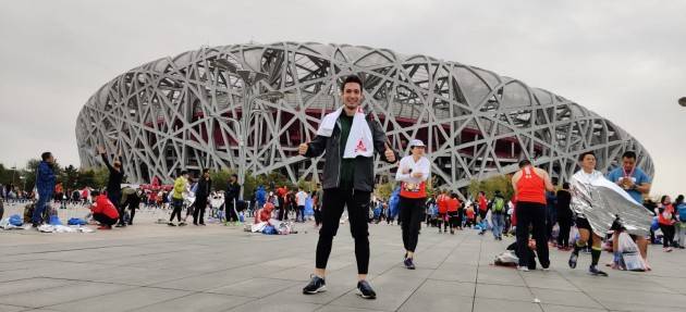 Tommaso Negri, giovane cremonese in Cina, ha partecipato alla maratona di Pechino del 3 novembre 2019