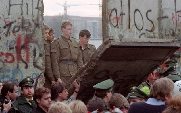 Clandestino nella DDR nel 1973. Breve racconto sulla Berlino, Est ed Ovest, del suo muro e dei suoi abitanti | G.C. Storti