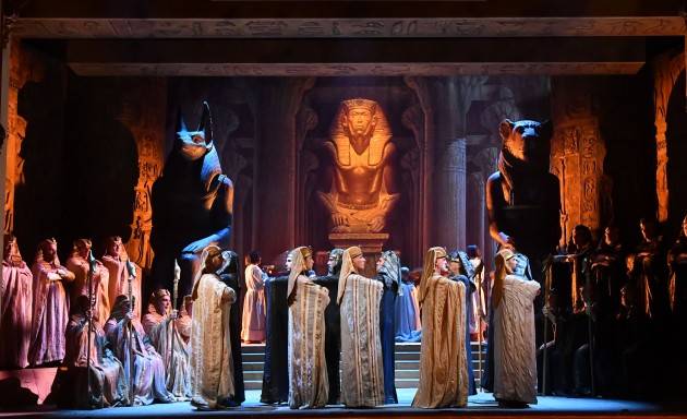 AIDA DI G.VERDI- REGIA DI F. ZEFFIRELLI RIPRESA DA S.TRESPIDI IAL TEATRO PONCHIELLI DI CREMONA il 15 novembre