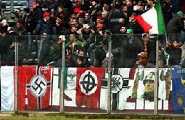 Da Cremona Pianeta Migranti. Le grida razziste negli stadi e non solo.