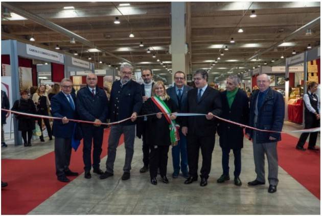 Inaugurato il Il BonTà a  Cremona 2.000 prodotti artigianali che provengono da 16 regioni d'Italia.