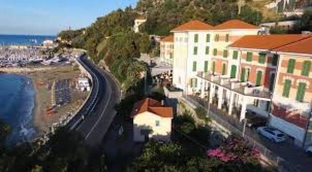 M5S Cremasco: vendere albergo Finalpia