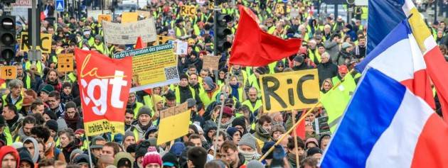 Cgil  Sciopero generale La Francia si ferma contro la riforma delle pensioni