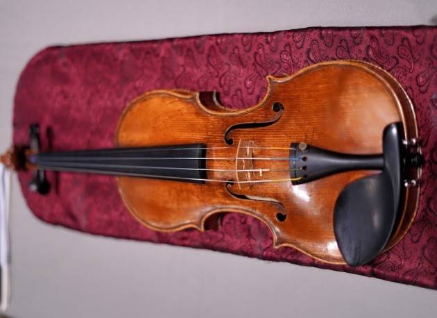 Cremona Fondazione Arvedi Buschini affida al MDV il violino Andrea Guarneri 1659
