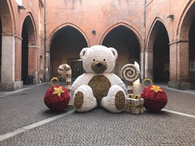 OLEIFICIO ZUCCHI ILLUMINA IL NATALE DI CREMONA