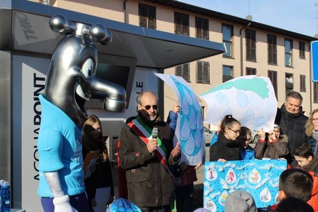 Gadesco Pieve Delmona, Padania Acque : inaugurata la casa dell’acqua Fonte Ardole. (Video G.C.Storti)