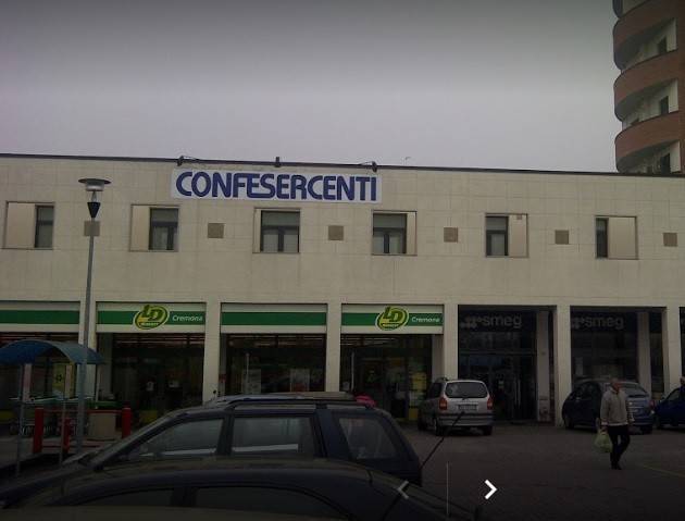 Cremona Nuove strutture di vendita, i commercianti scrivono al comune- Confesercenti al loro fianco