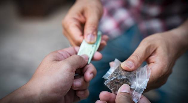 Arezzo: fermato in autostrada con sei chili di eroina, arrestato cittadino serbo