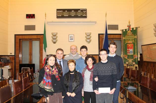 Cremona Provincia premiati  studenti con  borsa di studio  'Comprensorio Dell’argine Maestro Al Fiume Po'