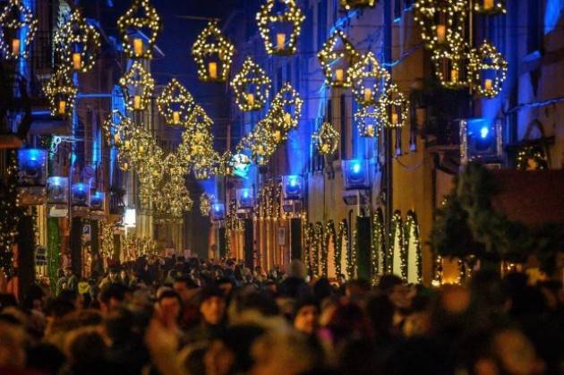 Immagini Natale Italia.Turisti Stranieri In Italia I Dati Enit Sul Natale