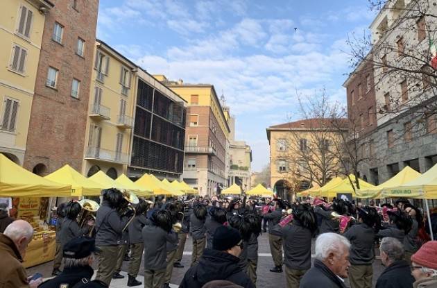 Coldiretti Cremona Campagna Amica domenica in piazza Stradivari