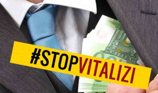 Vitalizi, Di Maio contro tutti